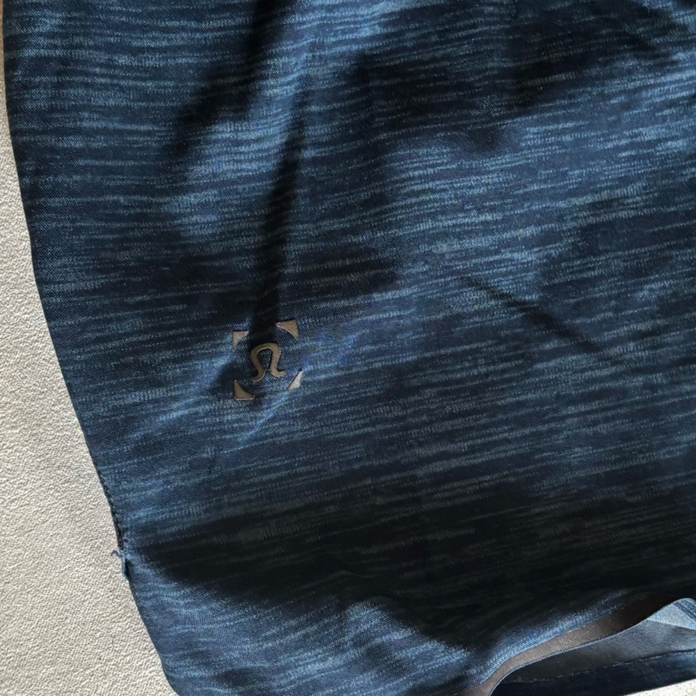 Lululemon Surge Shorts 4” Lined Size S - Picture 9 of 11